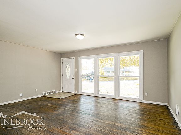 4th image of 8350 Buddie Dr