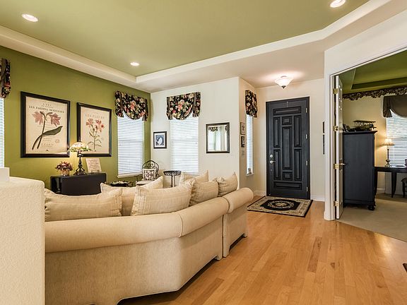 3rd image of 1008 Auldearn Ct
