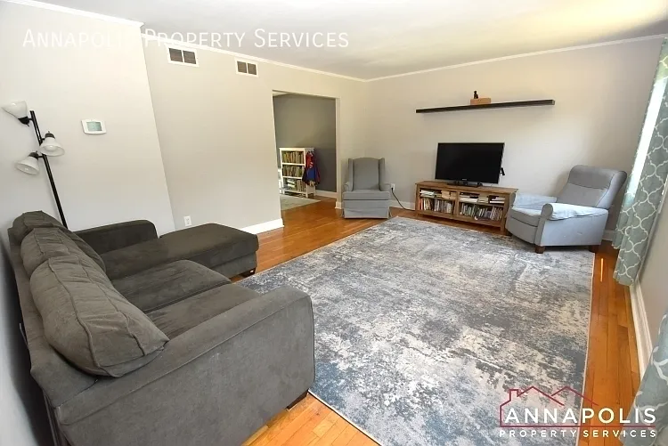 700 Mount Alban Dr — Photo 9