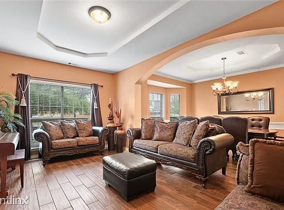 5th image of 4609 Paladium Dr