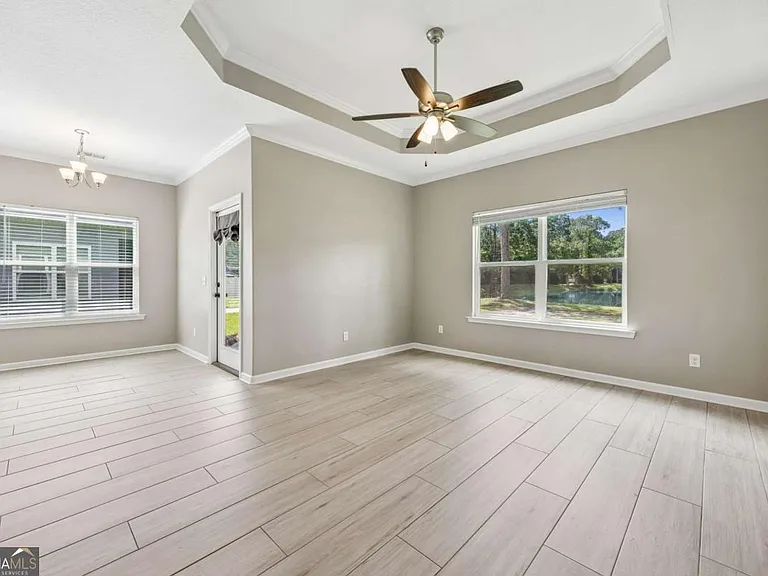 326 Gary Cir — Photo 11