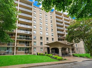 6400 Huggins St #803, Niagara Falls, ON L2J 3G5