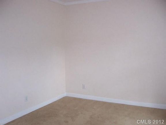 4th image of 4772 Cascade Ave
