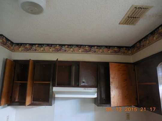 2nd image of 120 Jackson St NE