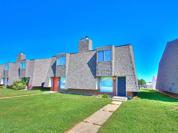 3rd image of 1309 Eastgate Dr #1311