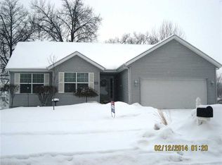 2923 28th Ave SW, Cedar Rapids, IA 52404