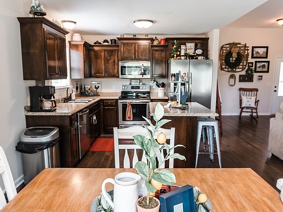 3rd image of 4707 S Old 31w Hwy #31W
