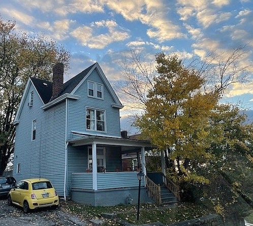 1st image of 2220 Columbia Ave