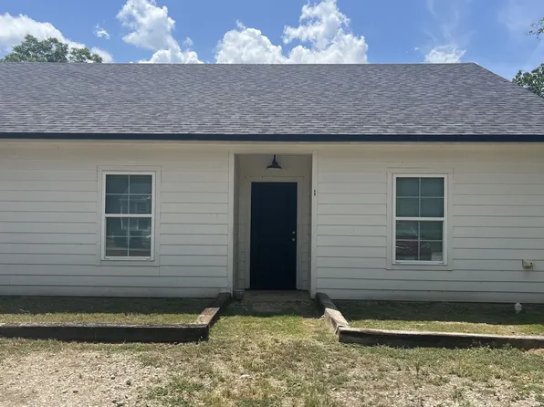 108 Wade St #1, Arp, TX 75750