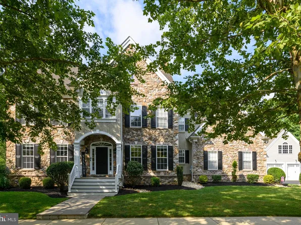 432 Spring Hollow Dr, Middletown, DE 19709