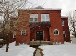 411 Water St APT 3, Clinton, MA 01510