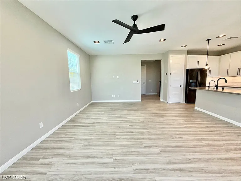 4442 Frias Falls Ave — Photo 6
