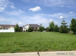 181 Woodcrest Dr, Bethalto, IL 62010