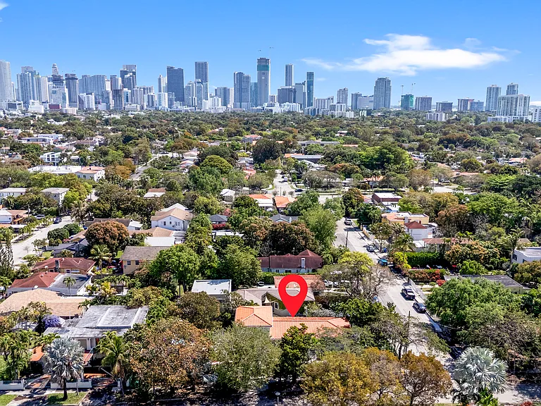 1345 SW 14th Ave — Photo 43