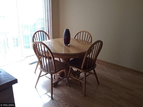 5th image of 2071 Willow Cir