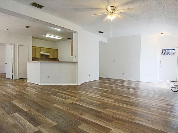 3rd image of 1100 Cupertino St