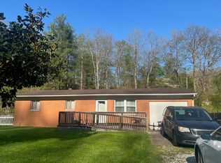 32 Private Drive 2039 Cty Rd #18, South Pt, OH 45680