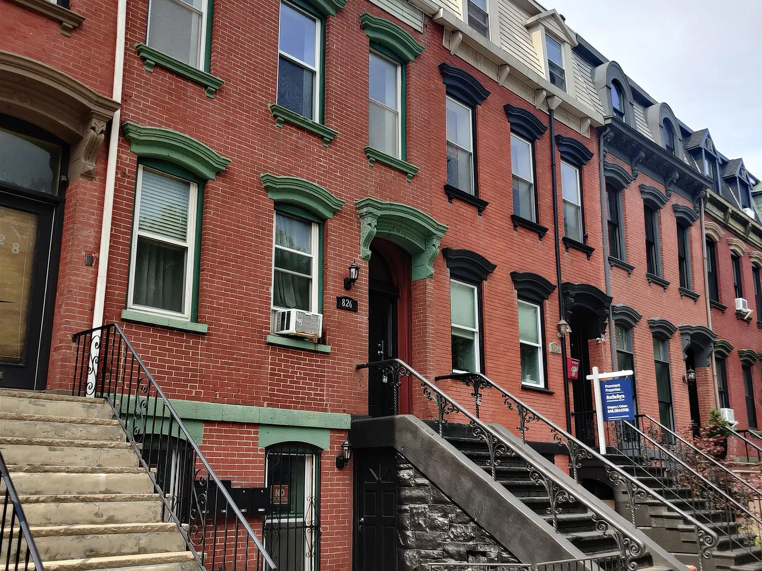 1 bed, 1.0 bath, 550 sqft, $2,000 — Photo 1