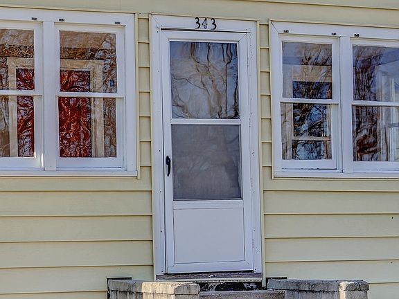 4th image of 343 Elm St