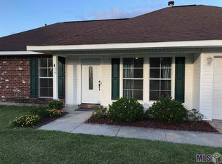 30430 Paul Dr, Walker, LA 70785