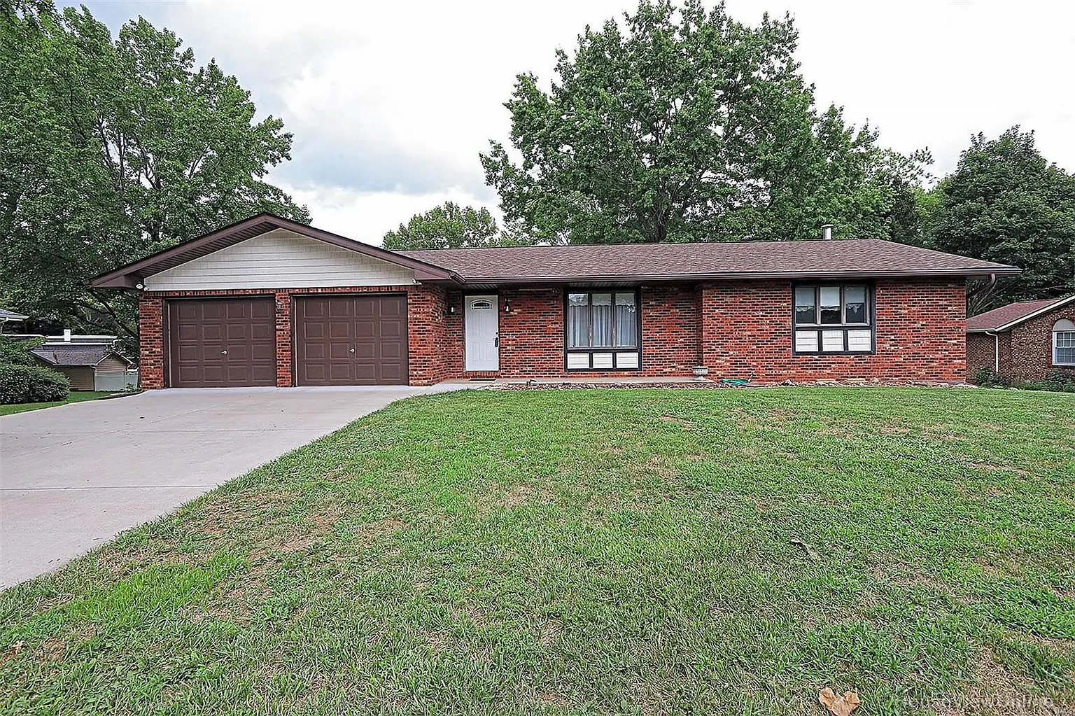 522 Sun Valley Dr photo 1
