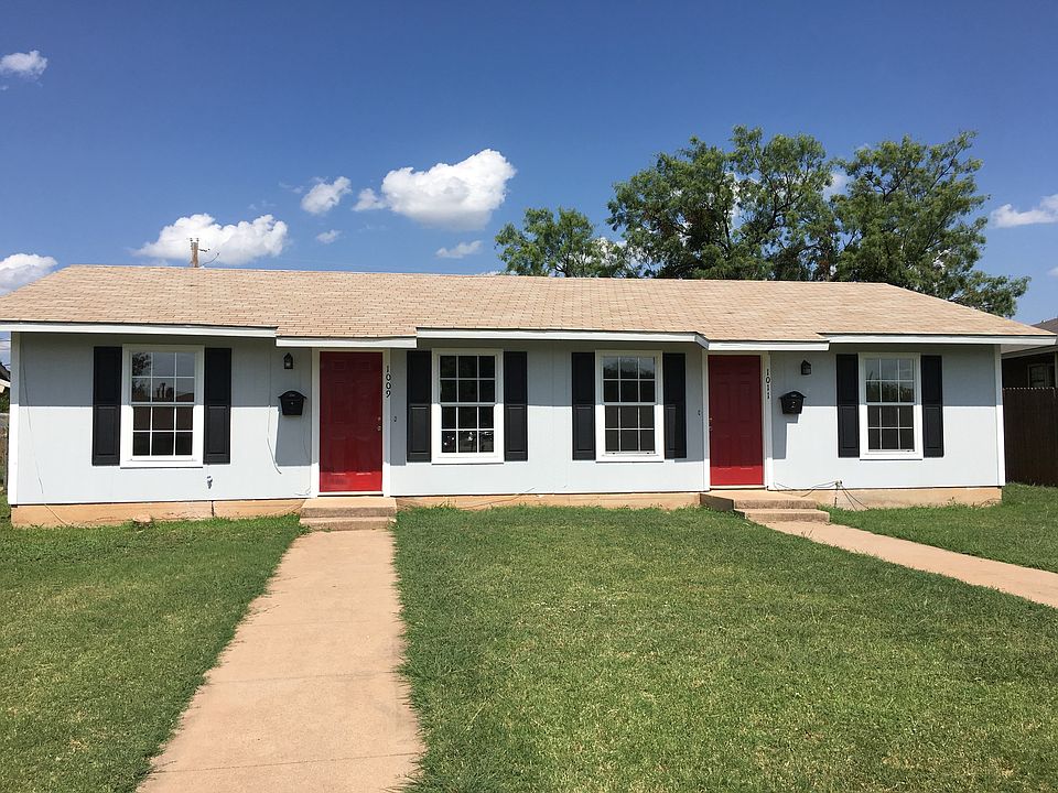 1st image of 1009 Presidio Dr