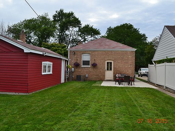4th image of 9625 S Millard Ave