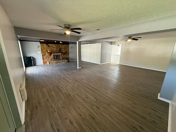 5th image of 4526 S Lois Ave