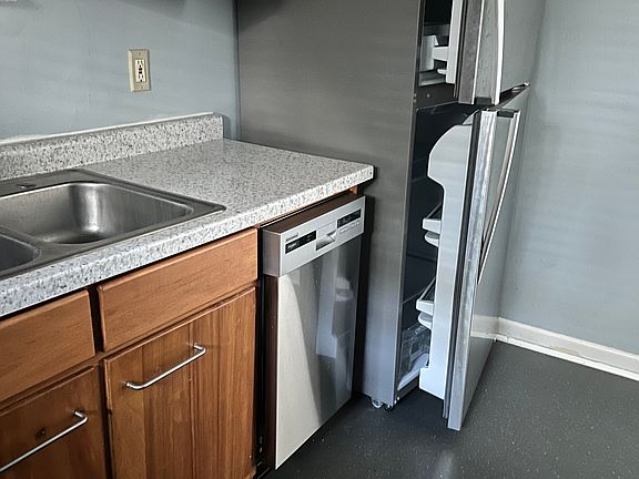 4th image of 920 Brubaker Dr #920