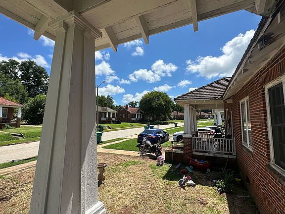 3rd image of 618 Grier St