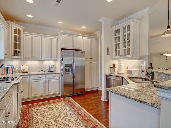 4th image of 221 Bellamy Parke Way
