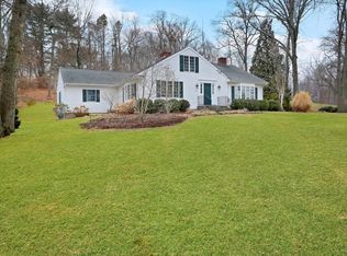 49 W Cross Rd, New Canaan, CT 06840