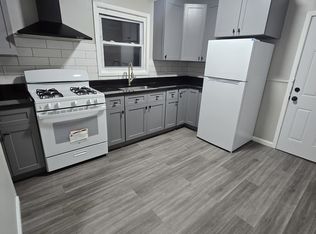 469 N Grove St #B2, East Orange, NJ 07017