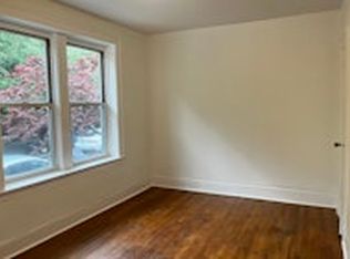 4336 42nd St APT 1F, Sunnyside, NY 11104