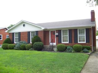 2913 Nepperhan Rd, Louisville, KY 40218