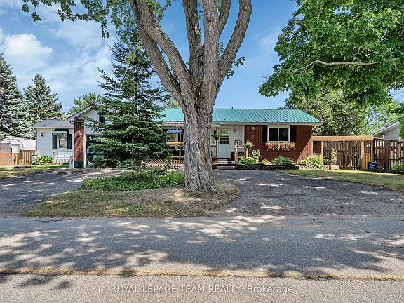 2nd image of 43 Blacksmith Rd