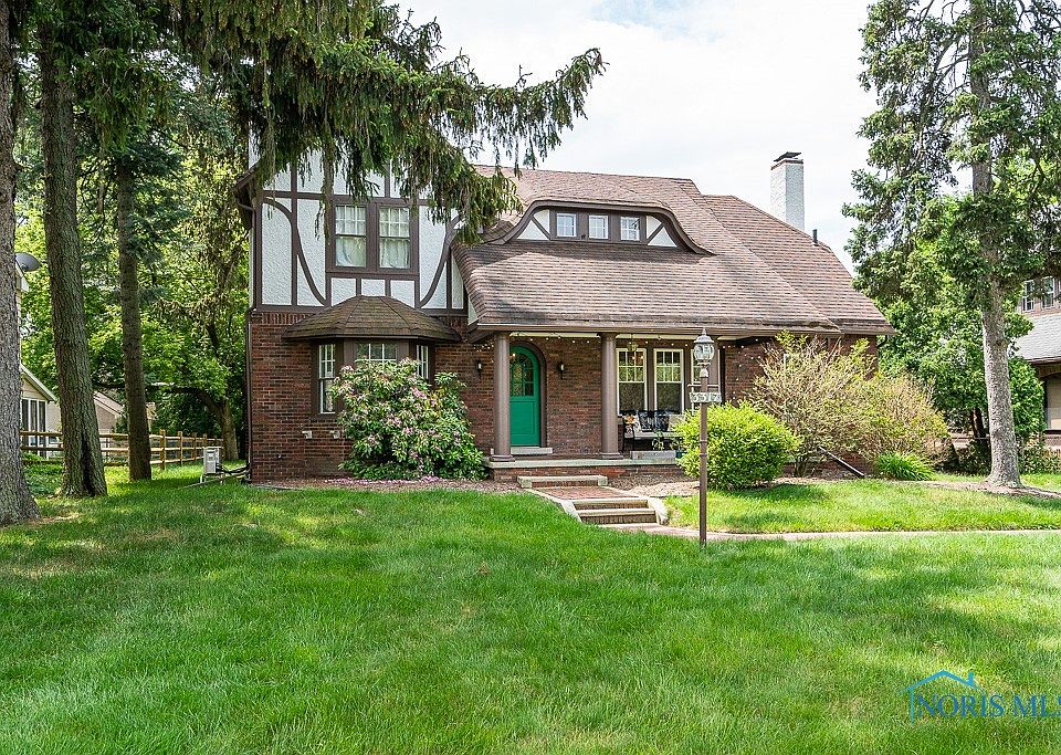 3317 W Bancroft St, Ottawa Hills, OH 43606 | Zillow