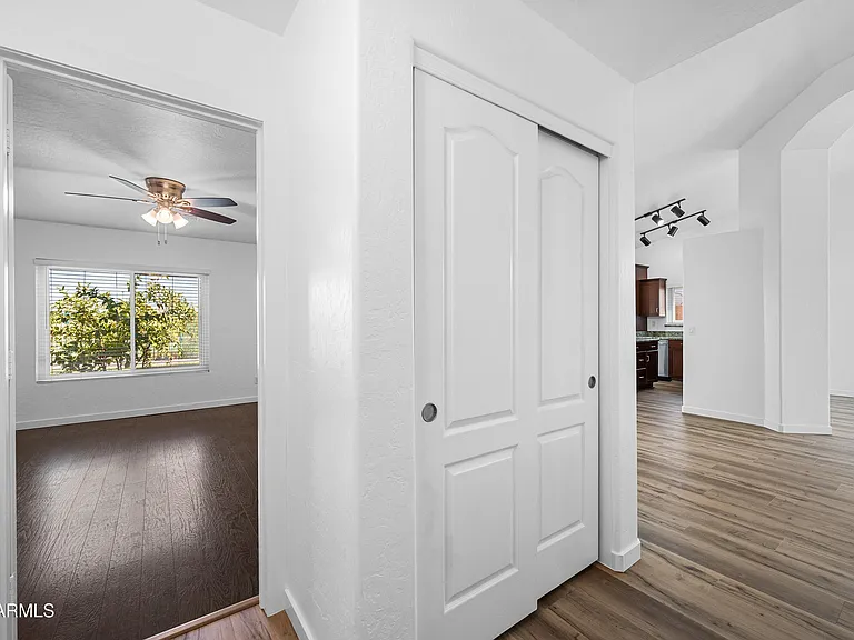 1331 N Kingston St — Photo 15
