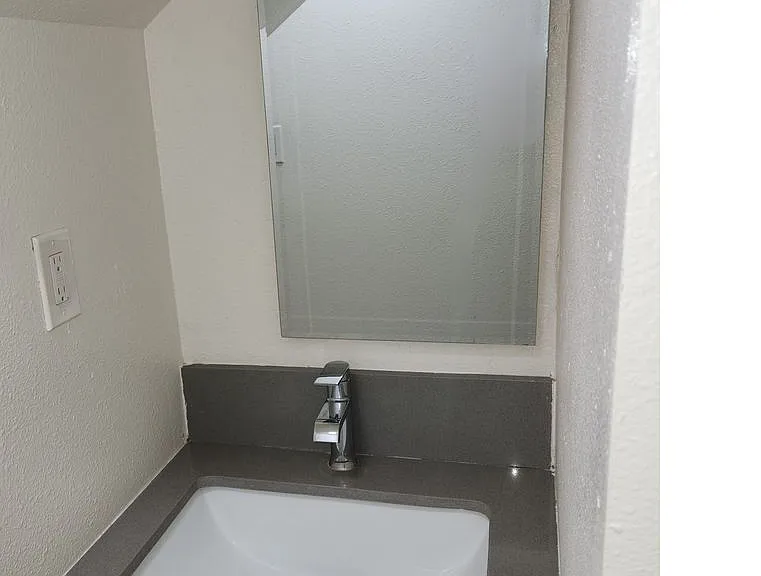 2666 Atlantic Ave — Photo 9