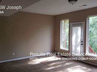 709 SW Joseph Cir, Grain Valley, MO 64029