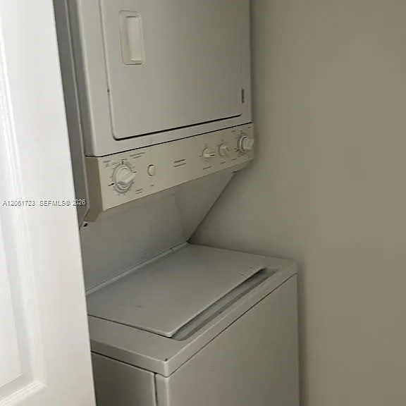 4131 San Marino Blvd #303 — Photo 13