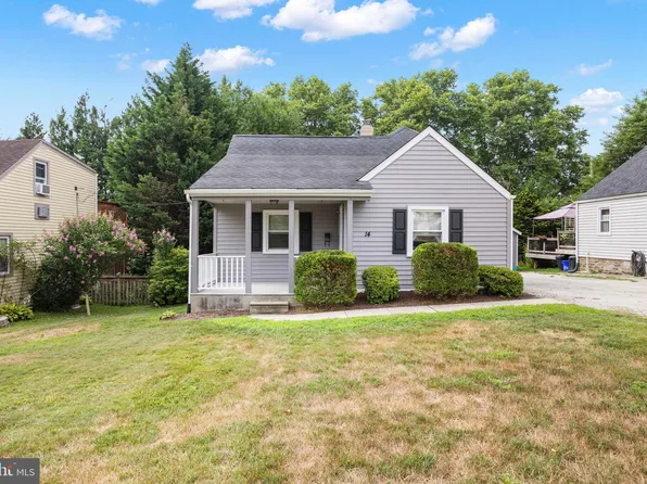 14 Bunting Ln, Aston, PA 19014