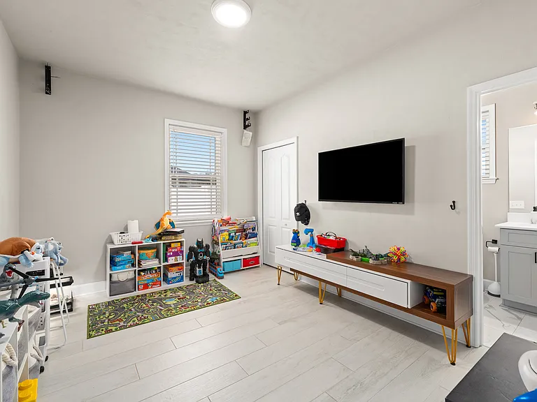 24784 SW 21st Ln — Photo 14