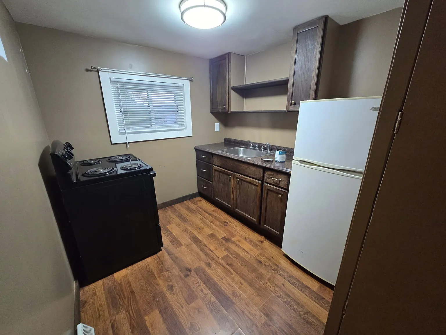 1 bed, 600 sqft, $700 — Photo 3