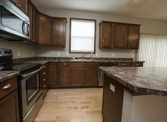 5th image of 5692 160th Ln NW
