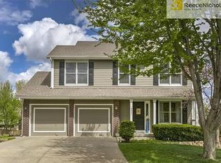 8807 N Camden Ave, Kansas City, MO 64154