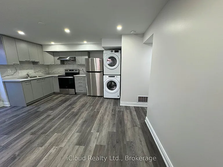 35 Velvet Grass Ln — Photo 1