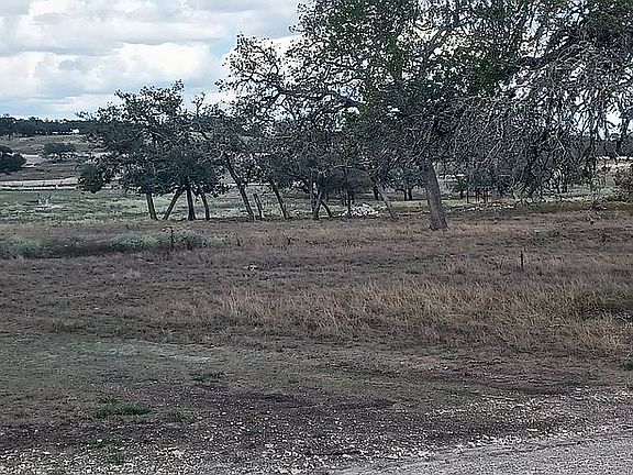 4th image of 93 Oakwater
