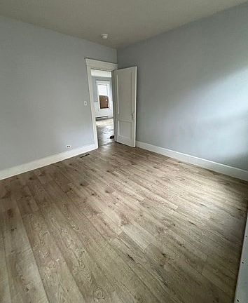 2nd image of 9 Winthrop St