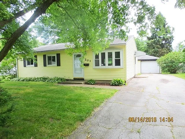 201 W 35th St photo 1